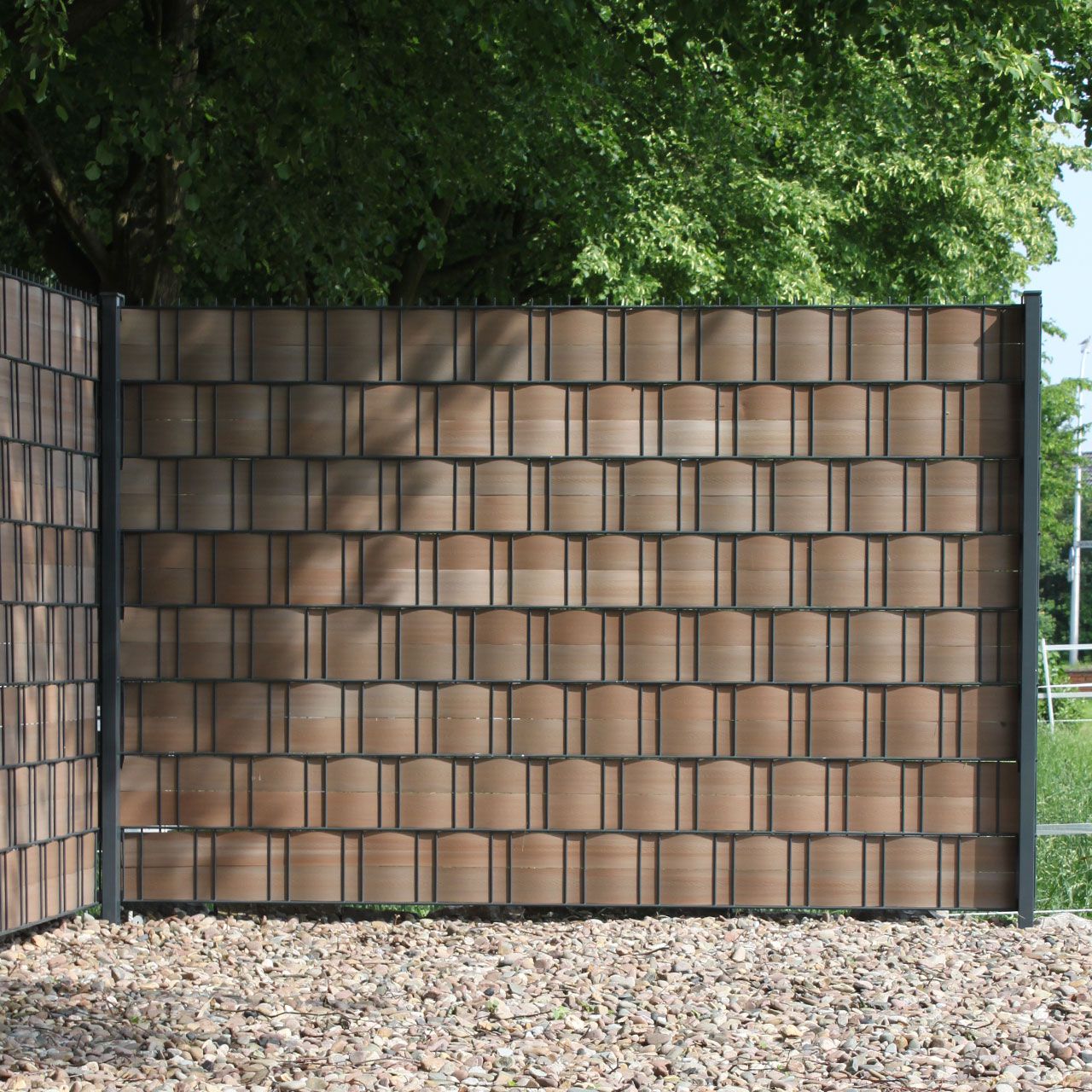 V22555_PVC_Sichtschutzstreifen_Woodline_Hart-Kunststoff_braun_2_1280x1280.jpg